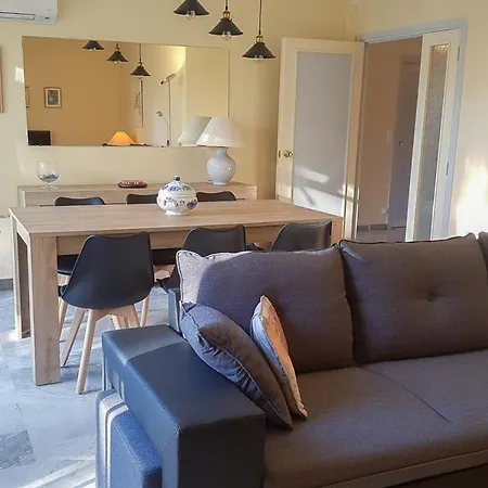 Beautiful Apartment With Balcony In Saint Raphael Appartamento